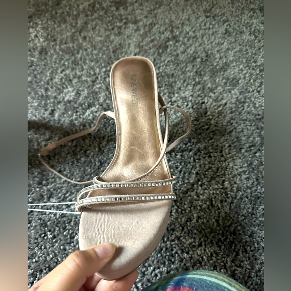 Nine West heels - Picture 1 of 3